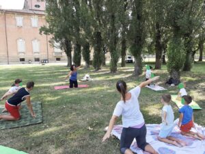 Yoga bimbi a Castelfranco Emilia